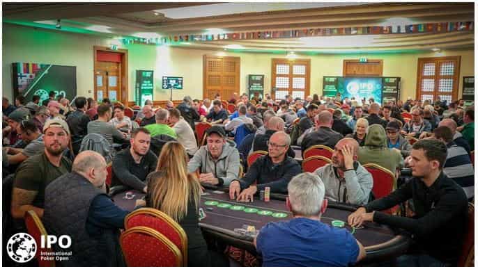A room full of poker sharks playing in the 2019 IPO.